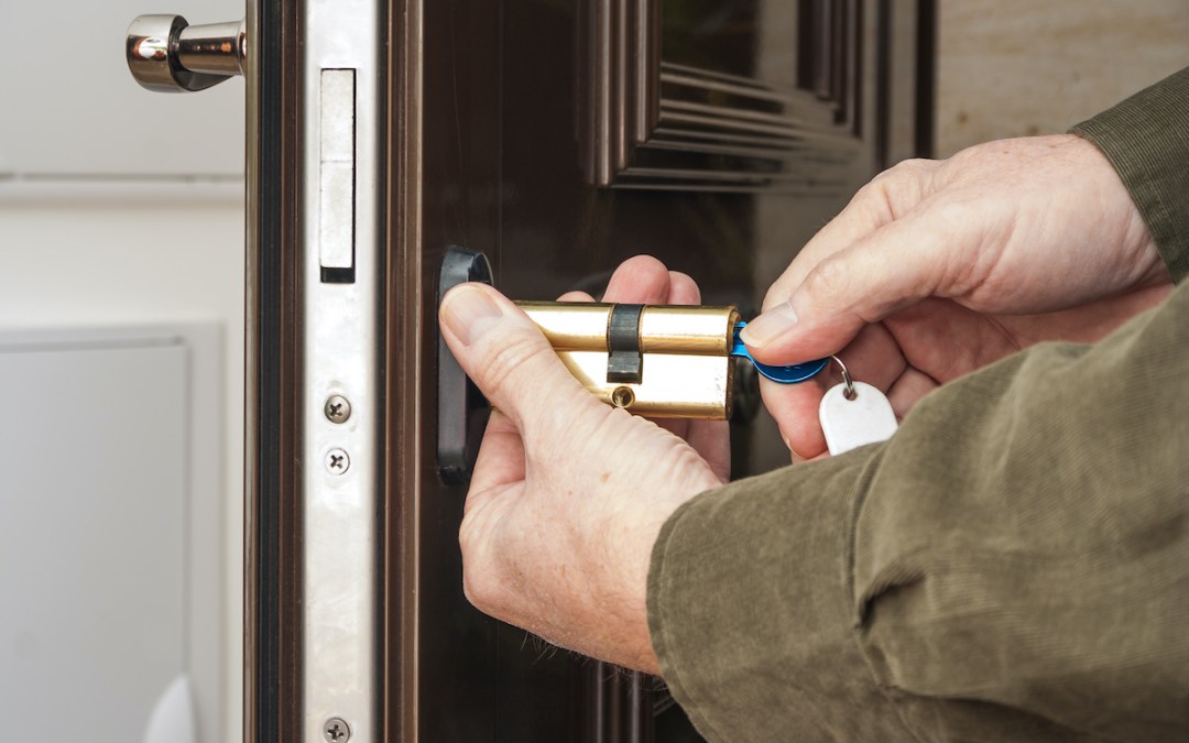 When to Call a Locksmith
